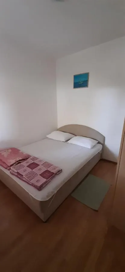 Villa Dobra Holiday Apartments Vir