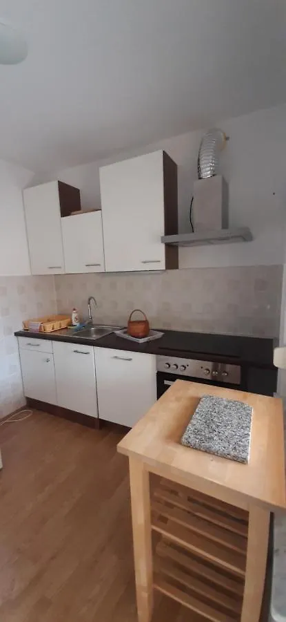 Villa Dobra Holiday Apartments Vir 0*,