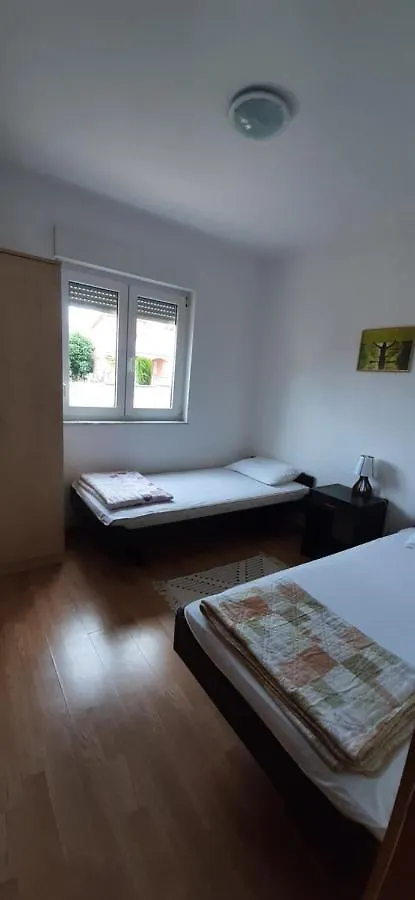 Villa Dobra Holiday Apartments Vir
